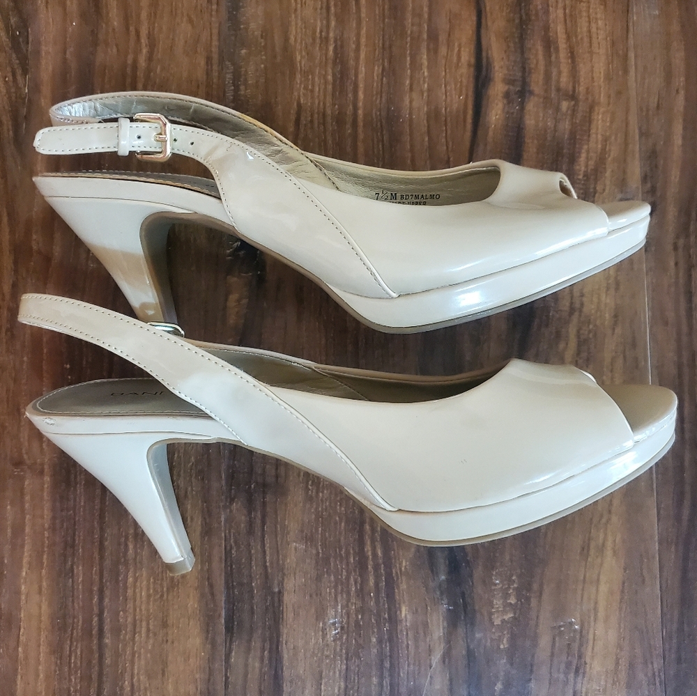 Bandolino Beige Pumps Size 7.5 | 3” Heel | Classic Neutral Work Shoes